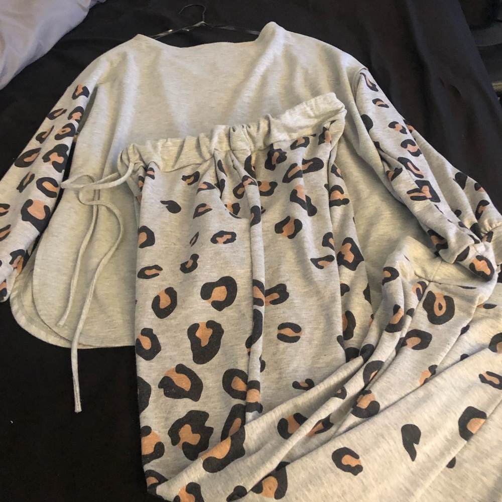 Two piece set
